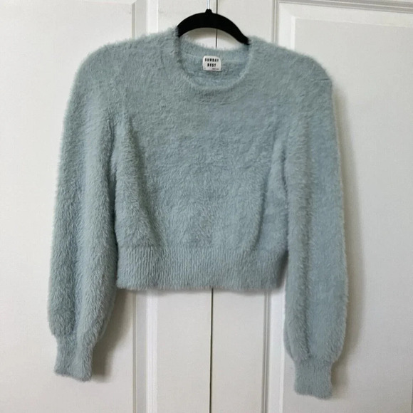 Aritzia Sunday Best Fuzzy  Eyelash Blue Cropped Sweater Womens Small - Picture 2 of 5